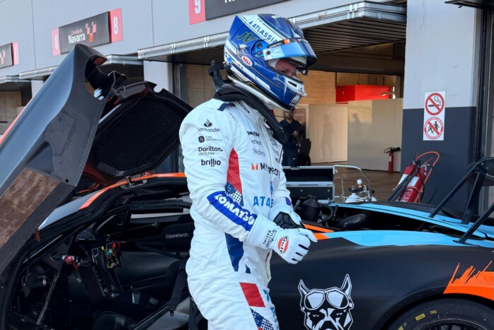 Verstappen után újabb F1-es vezetett GT3-as autót