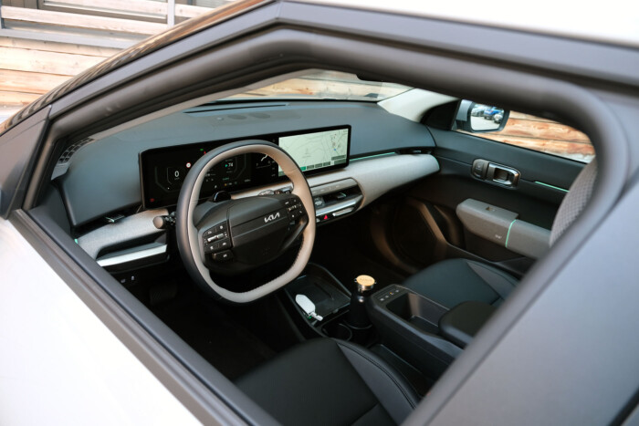 Benzinszaggal tennék vonzóbbá a villanyautókat