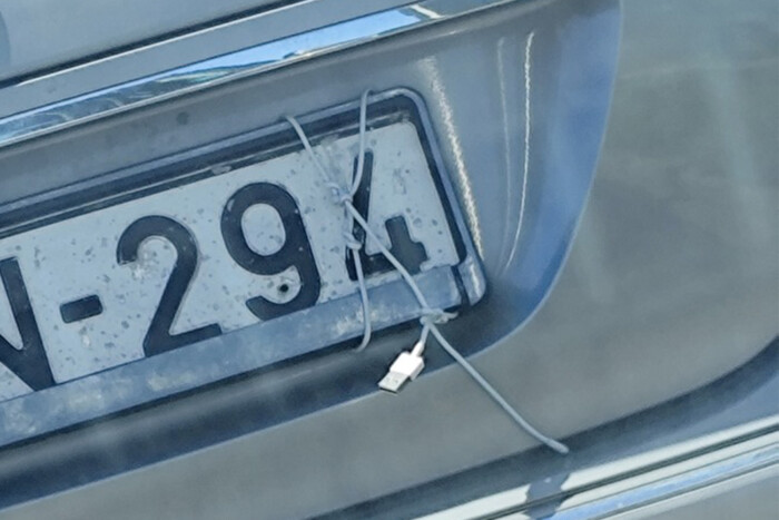 Pécsen fotózták a rendszámtáblák Mekk mesterét 2 | Vezess Pécsen fotózták a rendszámtáblák Mekk mesterét 2