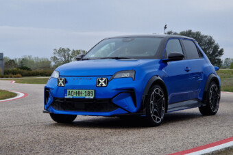 Ilyen egy élményautó az elektromos korban