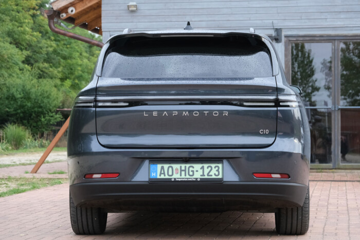 Ennél több lett volna ebben az autóban 19