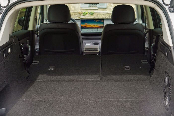 Ennél több lett volna ebben az autóban 13