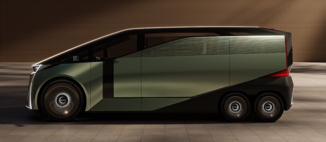 Hatkerekű kisbusz lett a vágyott luxuslimuzinból