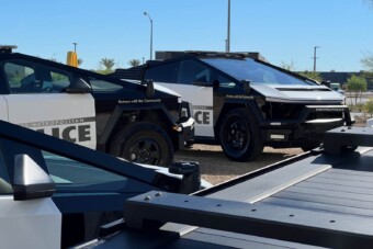 Bevállalták: Cybertruckokba ültetik a rendőröket