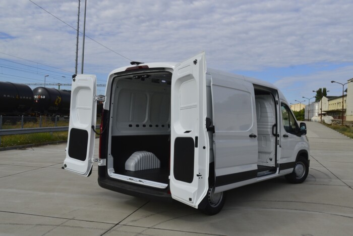 Befordultunk egy önkiszolgáló raktárba, utána jött a horror 12 | Vezess Befordultunk egy önkiszolgáló raktárba, utána jött a horror 12