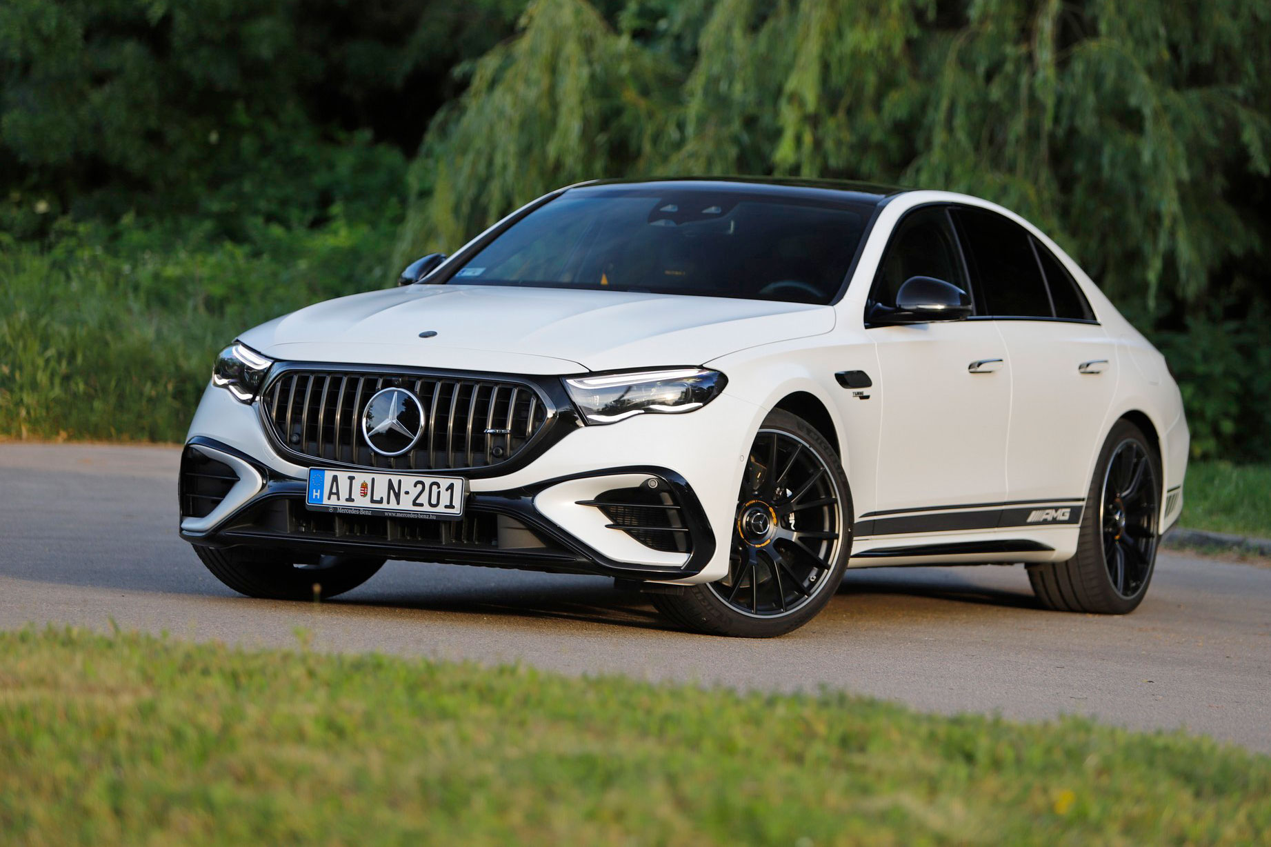 mercedes-benz-e53-amg-2025-teszt-03 | Vezess | Vezess