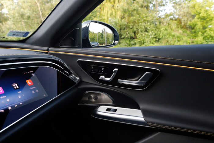 Ebben a Mercedesben mindent túltoltak 14 | Vezess Ebben a Mercedesben mindent túltoltak 14