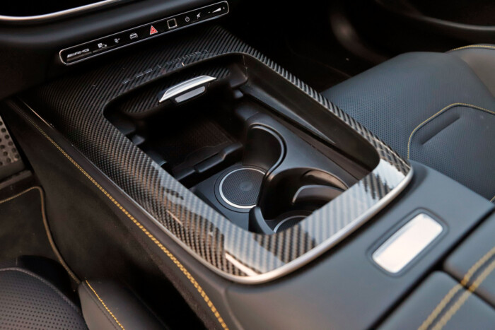 Ebben a Mercedesben mindent túltoltak 16 | Vezess Ebben a Mercedesben mindent túltoltak 16