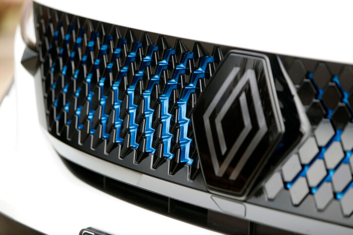 Őrült extrák a Renault csúcsmodelljében 7