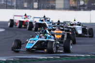 Bajnokcsapathoz igazol az F1-be tartó magyar pilóta 1 Bajnokcsapathoz igazol az F1-be tartó magyar pilóta 1