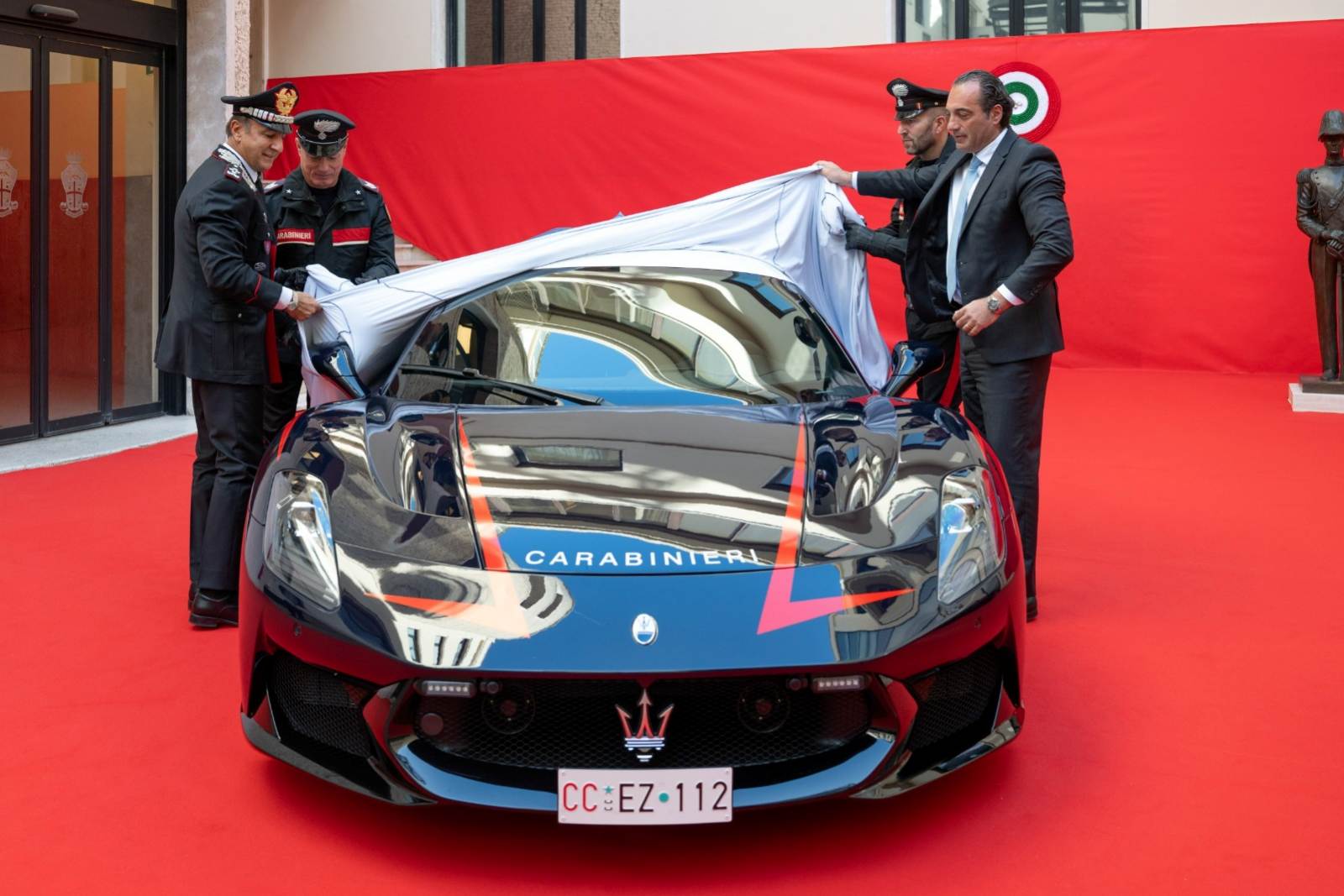 original-27179-delivery-maserati-mcpuraalfa-romeo-giulia-quadrifoglio-to-carabinieri-ita-military-force-8 | Vezess | Vezess