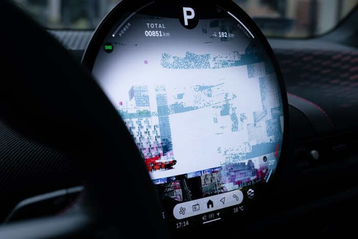 Autóval ilyet eddig nálunk nem, csak külföldön tettek 7