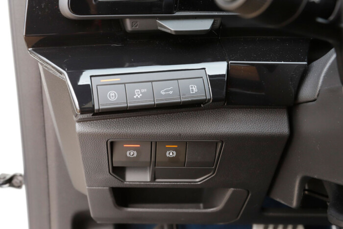 Őrült extrák a Renault csúcsmodelljében 16