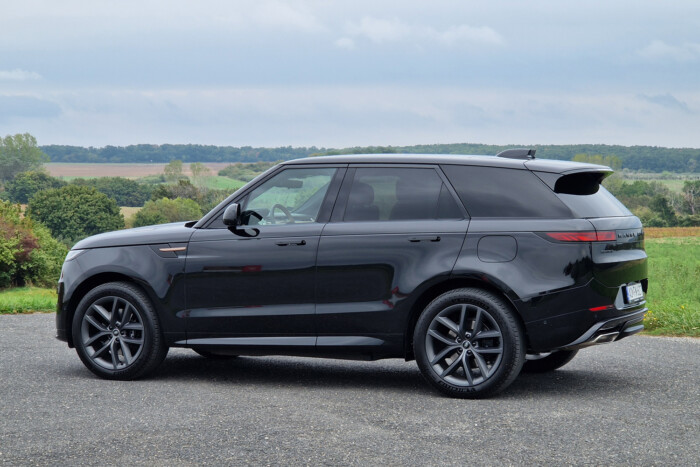 Simogató brutalitás 16