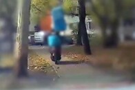 Dührohamot kapott, robogóval akart betörni a fővárosi ügyészségre egy nő 1