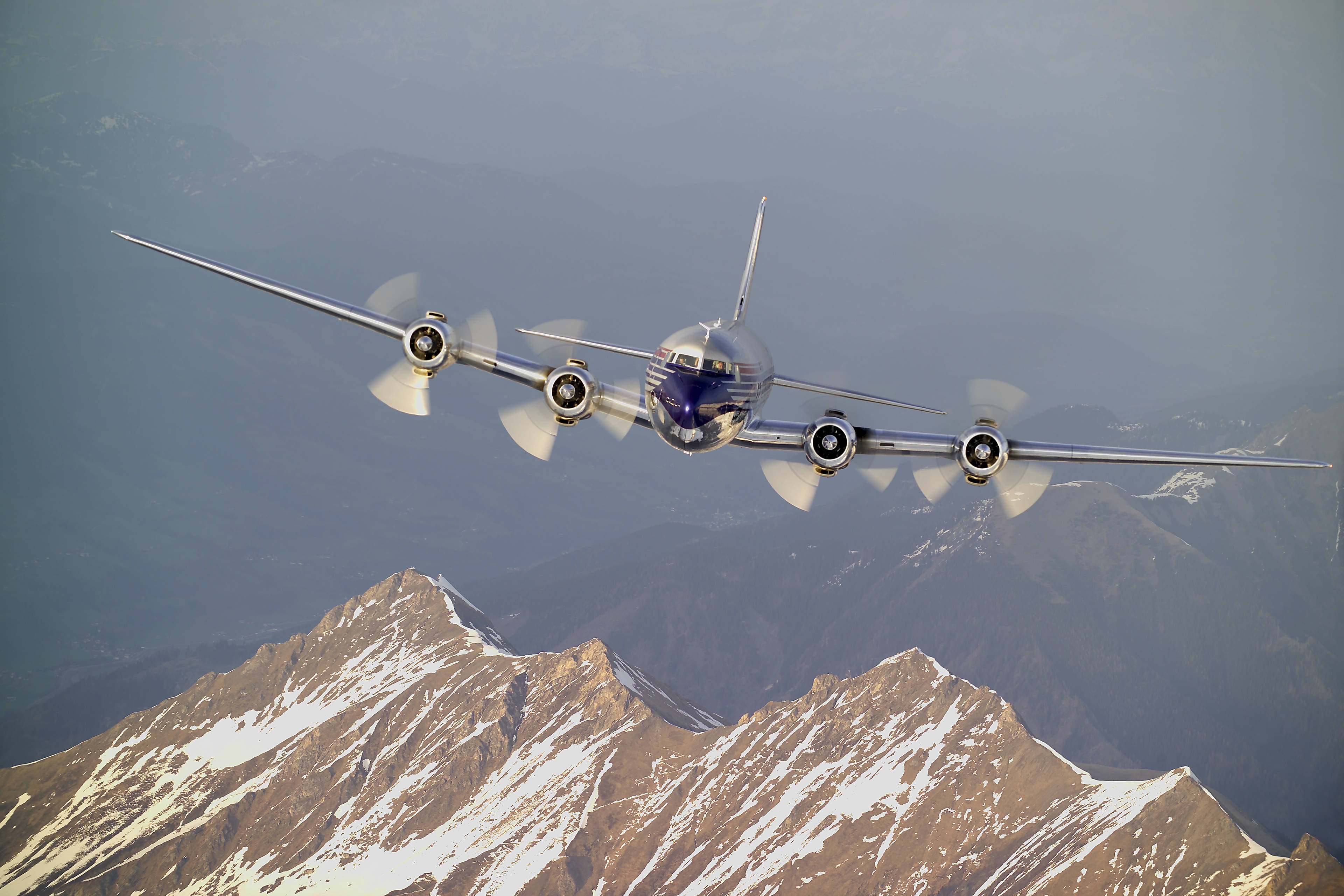 Douglas DC-6B air to air | Vezess | Vezess