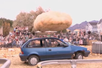 Különleges módszerrel nyírta ki gazdája a Suzuki Swiftet