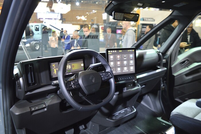 Farmert húzott a legújabb Renault furgon 8 | Vezess Farmert húzott a legújabb Renault furgon 8