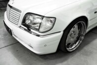 Lopott Mercedessel érkezett hivatalos látogatásra a miniszter 5