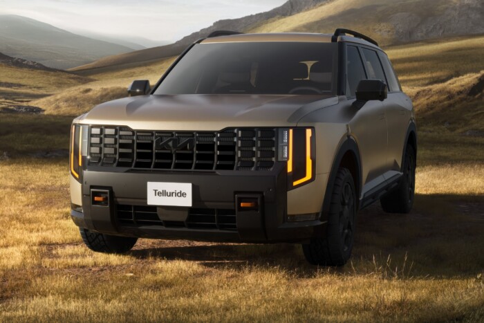 Brutális arcot villant a Kia nagy autója 6 | Vezess Brutális arcot villant a Kia nagy autója 6