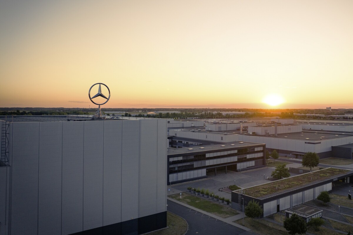 Új Mercedes-központ nyílik Kecskeméten, ilyen még nem volt