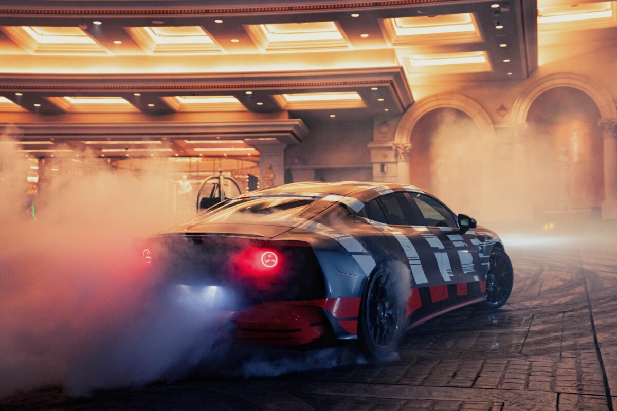 Álcafestéses fenevaddal autóztatták meg Brad Pittet