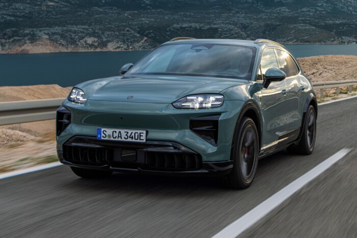 Megérkezett minden idők legerősebb Porschéja