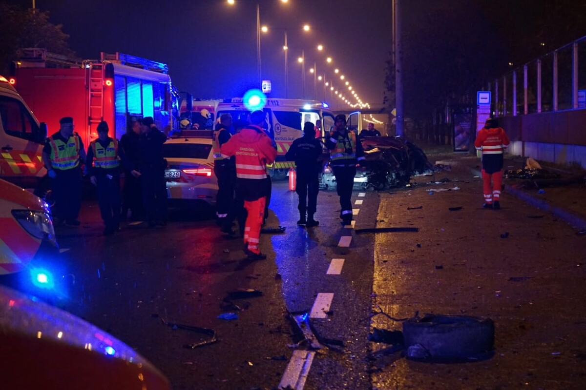 Halálos balesetet szenvedett a rendőrök elől menekülő autós Budapesten