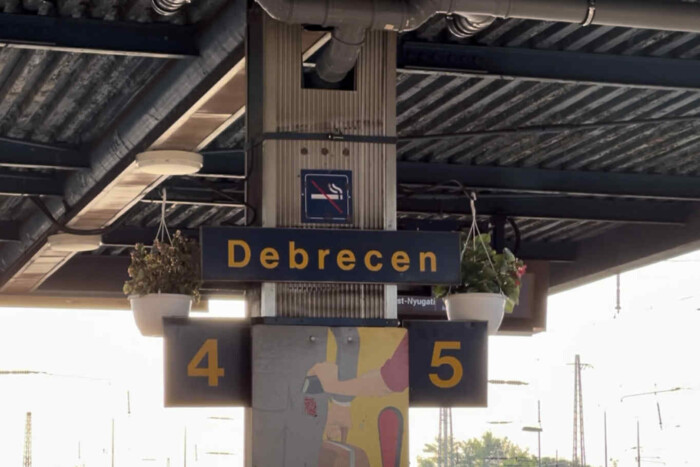 Ismét a MÁV-on nevet az ország és ömlenek a mémek