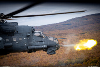 Nyugdíjazása előtt még éleslövészeten vett részt a legendás hazai harci helikopter