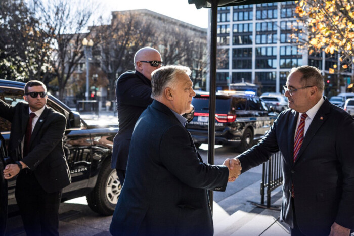 Ilyen autóflotta várta Orbán Viktort Washingtonban