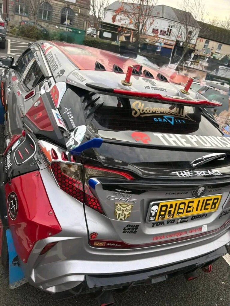 Felismered ezt a szanaszét „tuningolt” autót anélkül, hogy megnéznéd a márkajelet? 2 | Vezess Felismered ezt a szanaszét „tuningolt” autót anélkül, hogy megnéznéd a márkajelet? 2