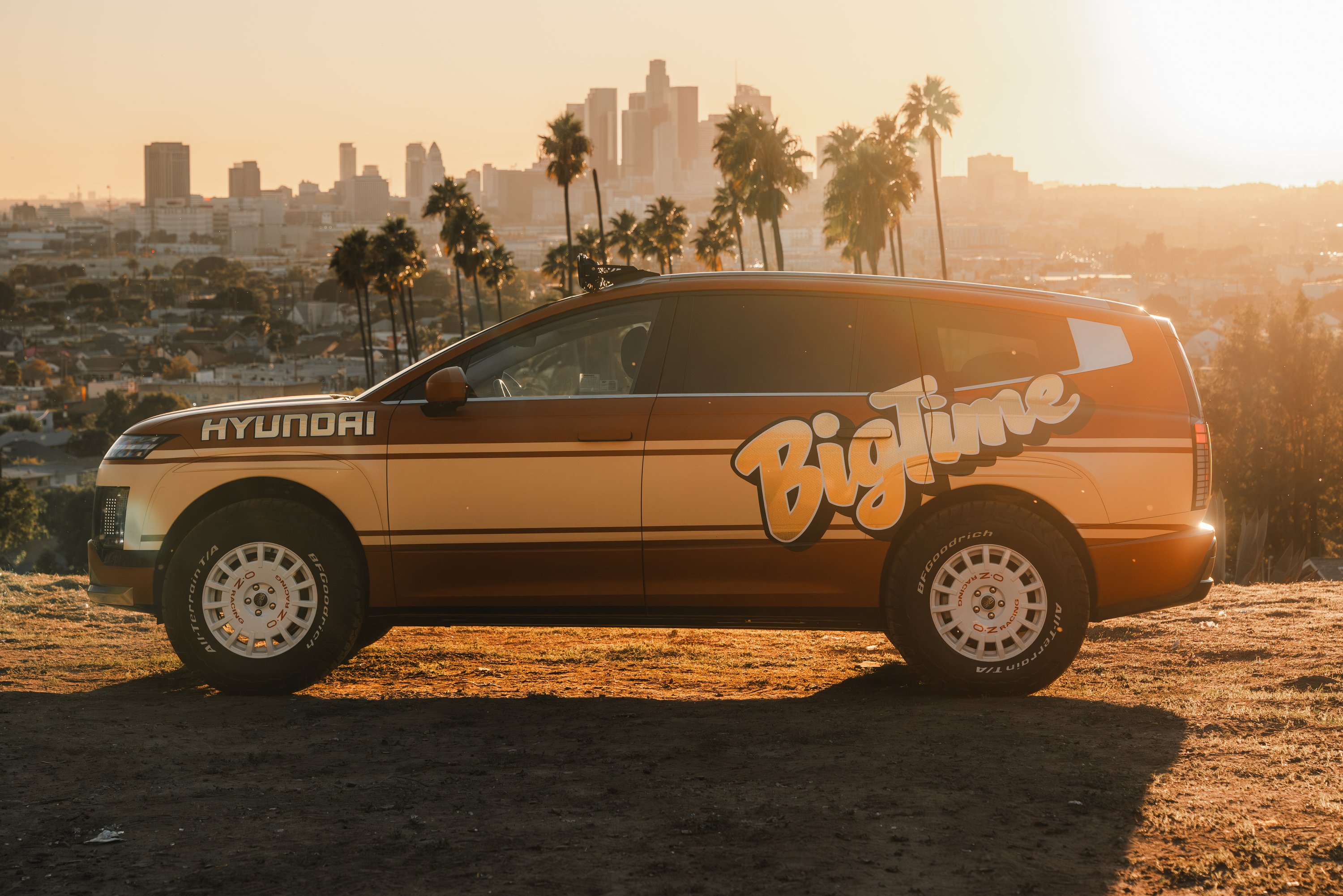 68629-hyundaisettogobigtimewithioniq9off-roadsuvconceptat2025semashow | Vezess | Vezess