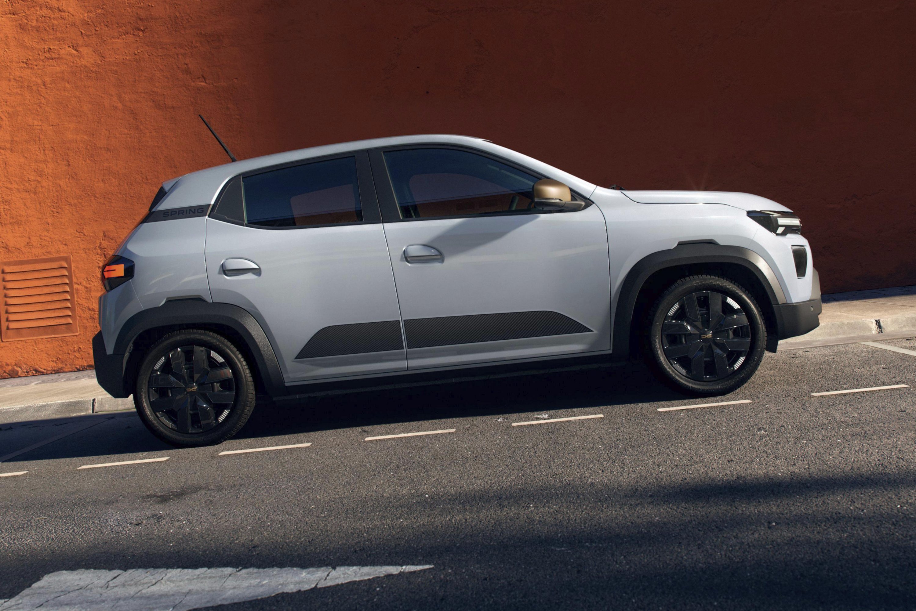 DACIA SPRING BBG | Vezess | Vezess