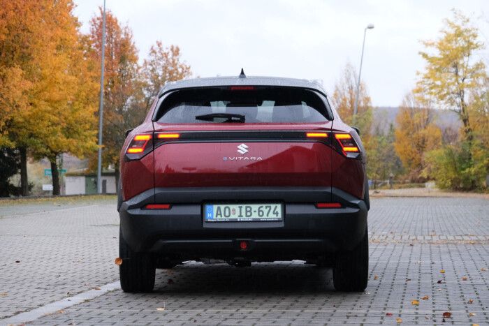 Itt az új Suzuki eVitara, megvan a magyar ára 6