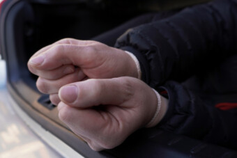 Apjuk ellopott autójáért brutális bosszút állt egy testvérpár