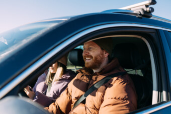 Így ülj autóba télen, ha maximális biztonságot akarsz