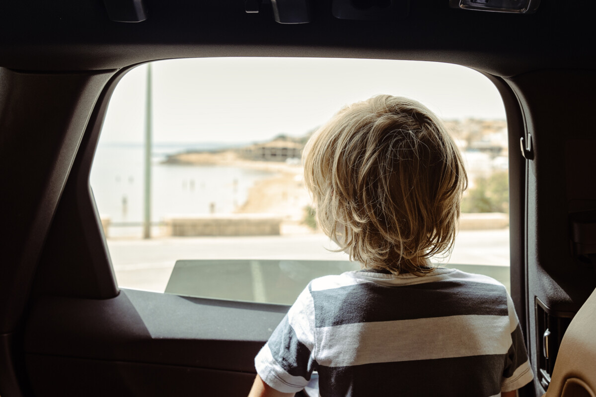 Ez a valódi ok, ami miatt nem megy le teljesen a hátsó ablak