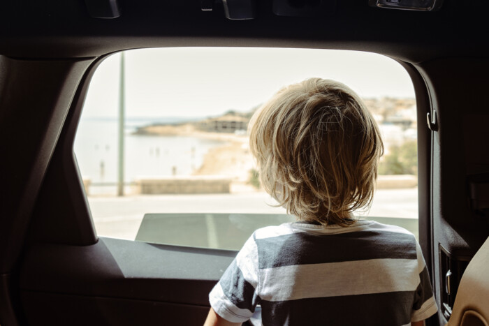 Ez a valódi ok, ami miatt nem megy le teljesen a hátsó ablak