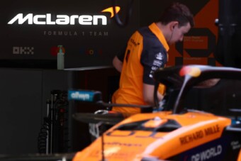 Tisztogatás a McLarennél, repültek a pilóták