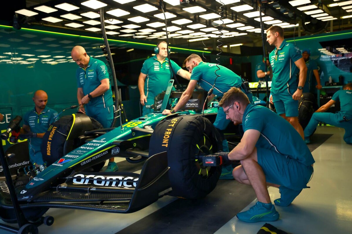 Komoly tisztogatás zajlik Alonso csapatánál