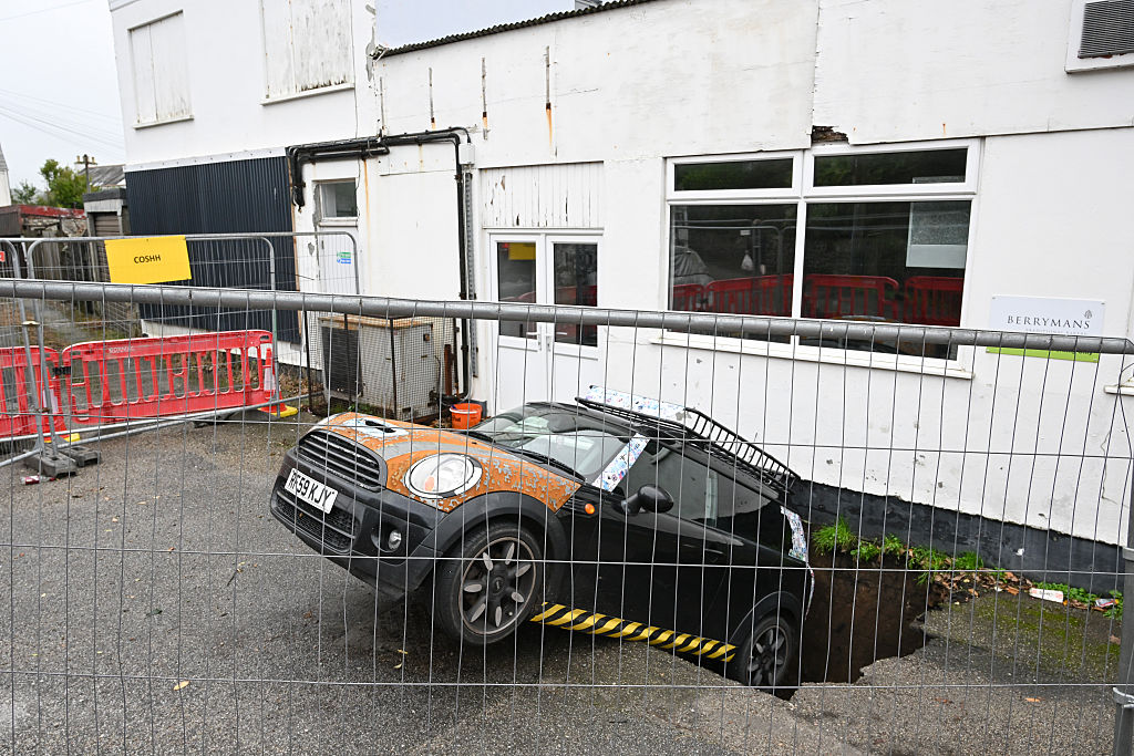 UK Daily Life 2025 | Vezess | Vezess