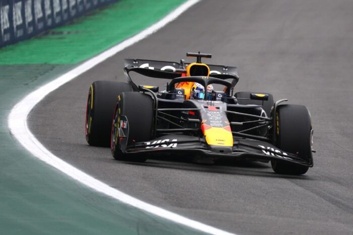 Verstappen a bokszból is dobogós, McLarent vert Brazíliában 8