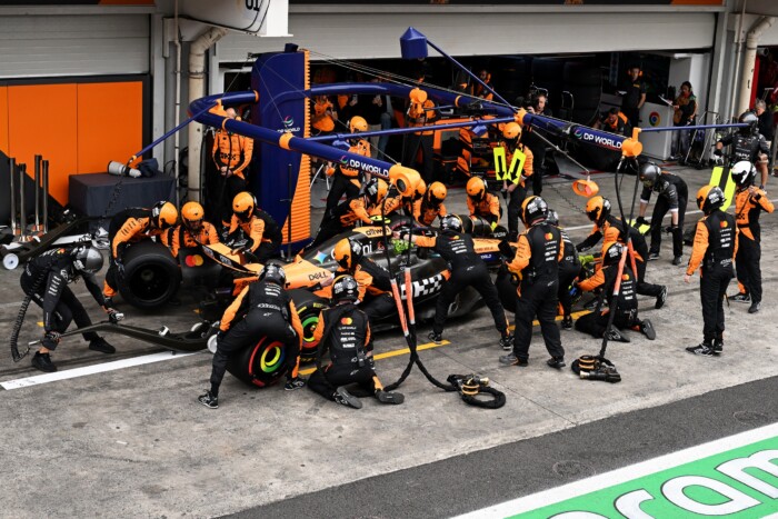 Verstappen a bokszból is dobogós, McLarent vert Brazíliában 11