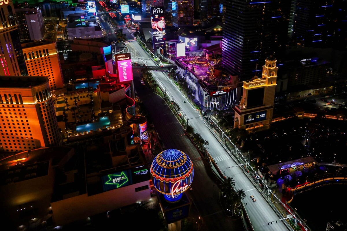 Kétszer is megszakították a második vegasi szabadedzést