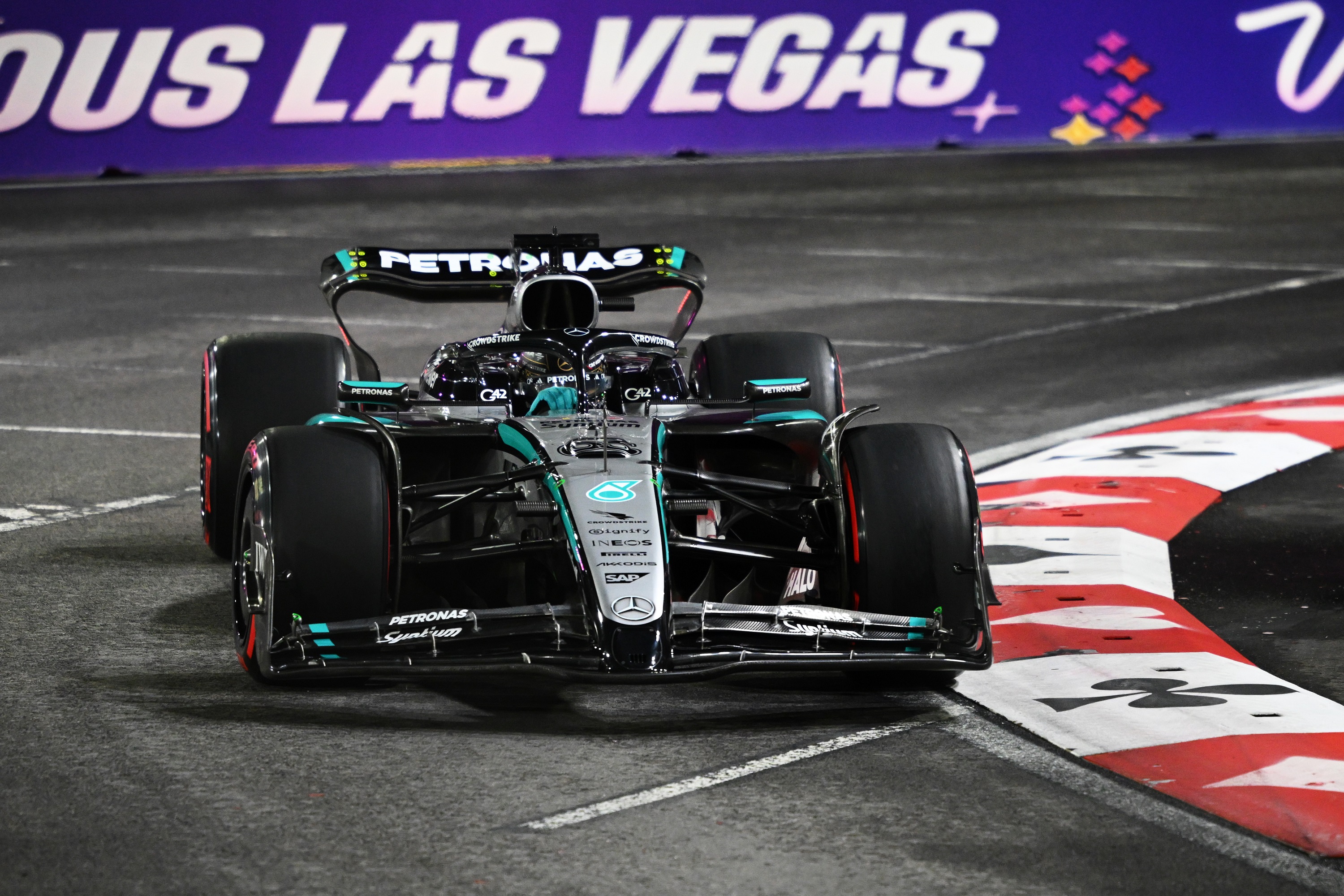 F1 Grand Prix of Las Vegas - Final Practice | Vezess | Vezess