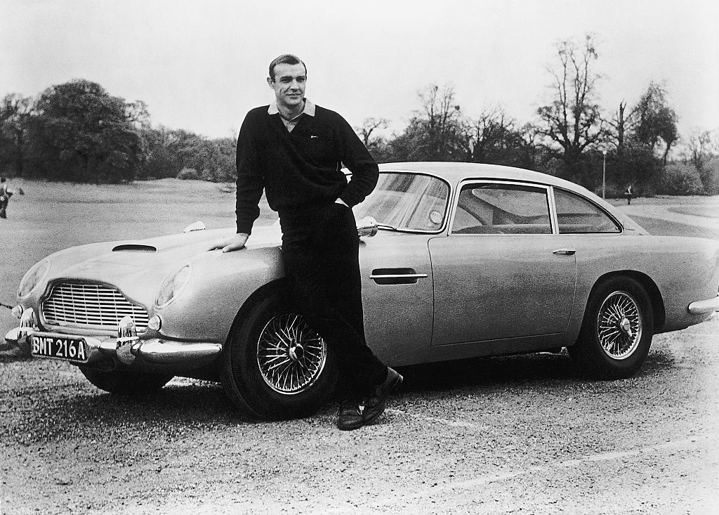 Sean Connery with 007s Aston Martin | Vezess | Vezess