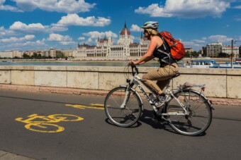 Te többet bringáznál magasabb parkolódíj mellett?