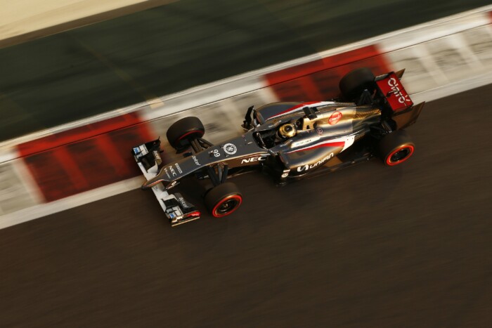 Rajtaütés után letartóztatták az egykori F1-pilótát