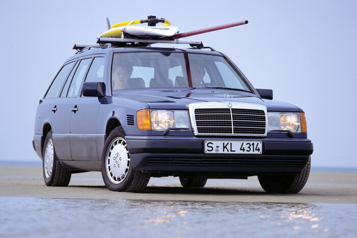 Eltűnik a Mercedes-Benz büszke csillaga, de vajon miért? 1